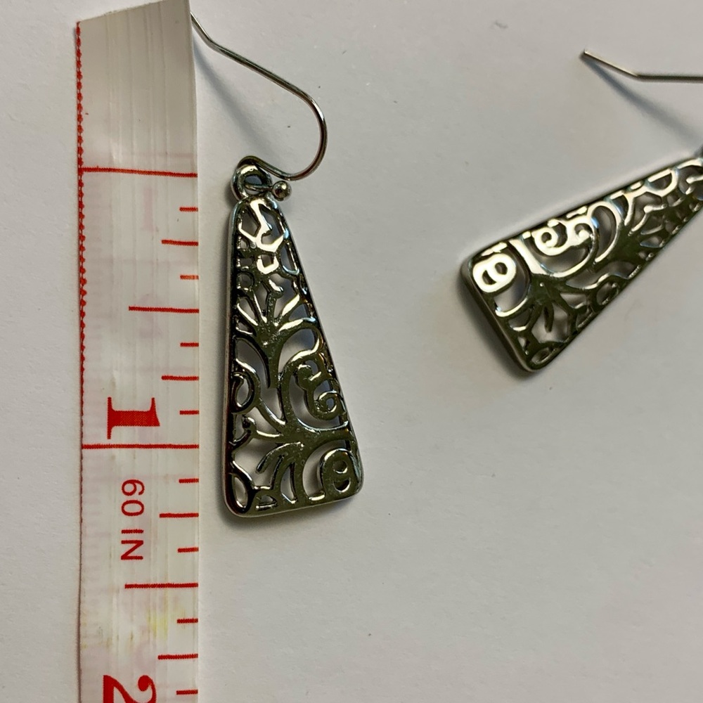 Lia Sophia earrings Silver dangle cut out style - Picture 8 of 9